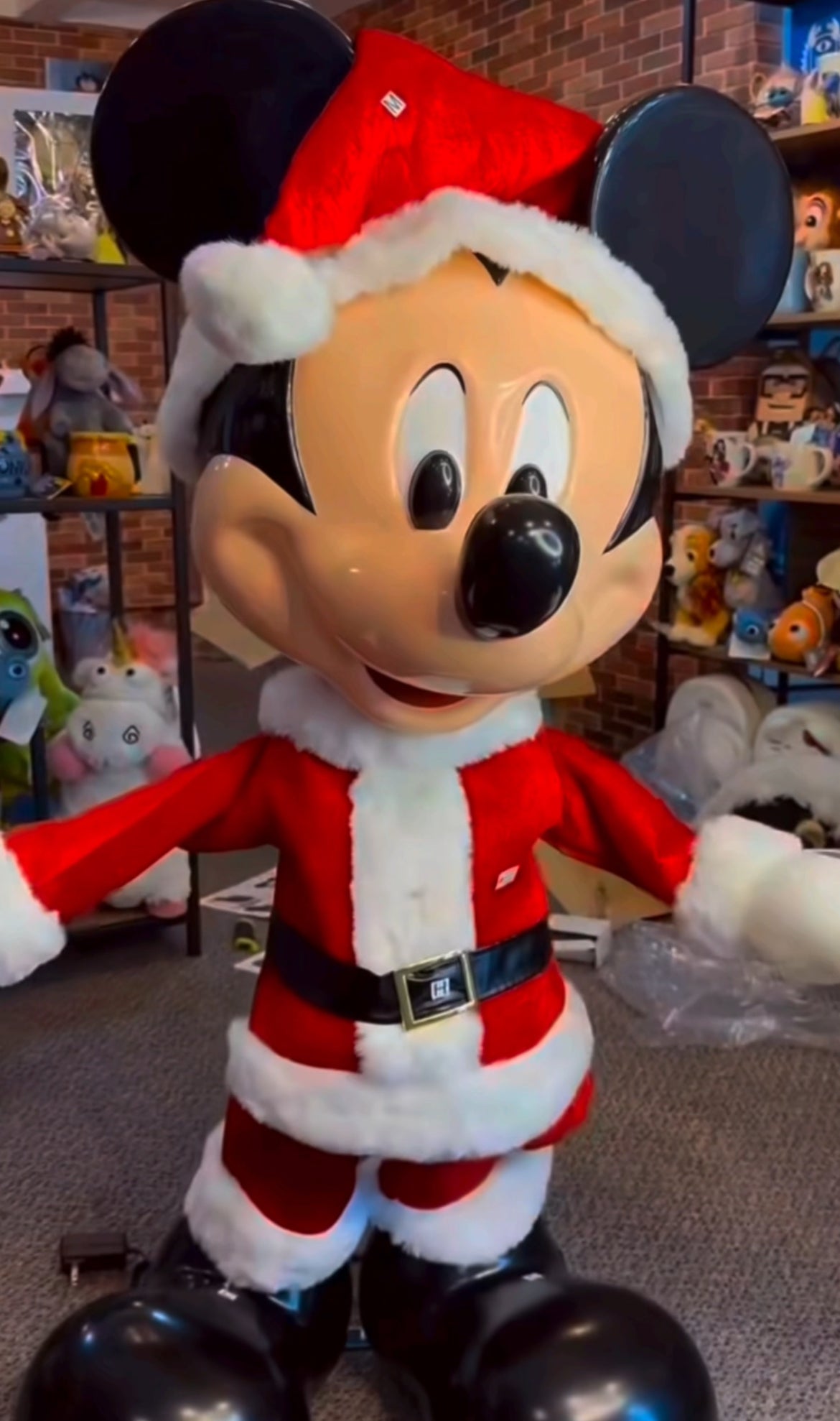 Boneco Mickey Natal