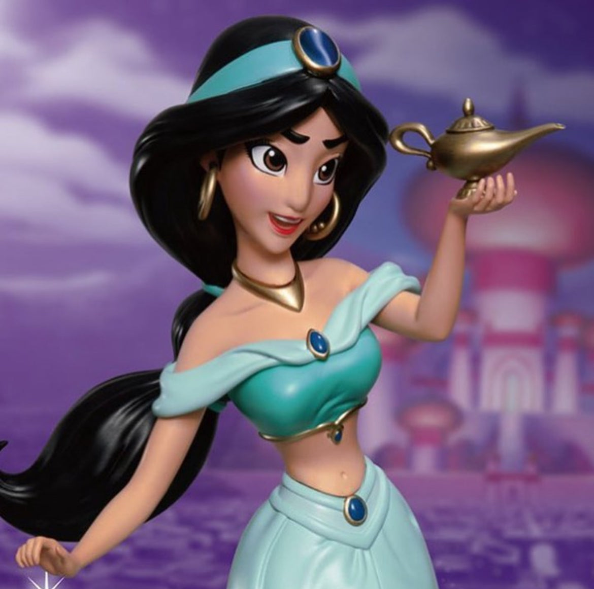 Estátua Jasmine Orlando
