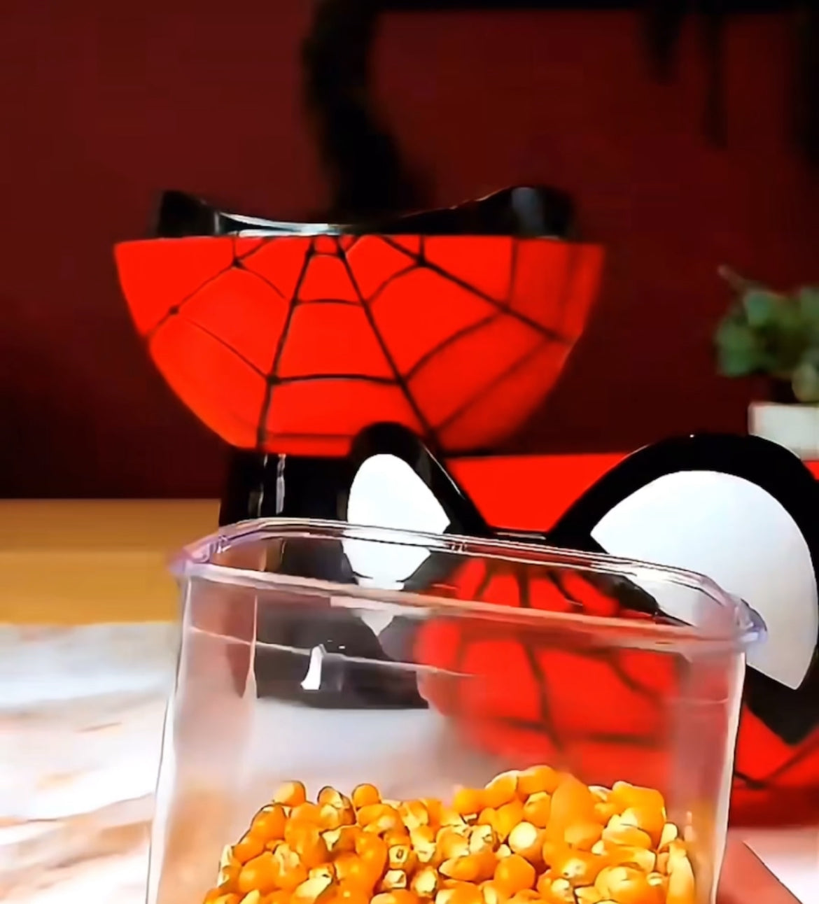 Pipoqueira homem aranha