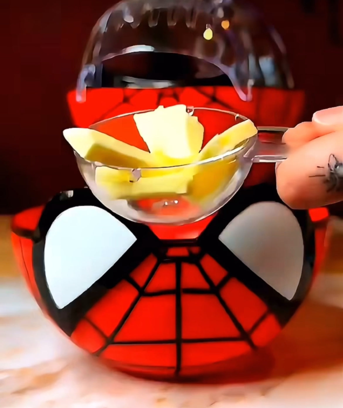 Pipoqueira homem aranha