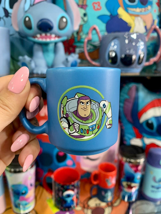 caneca tina Buzz