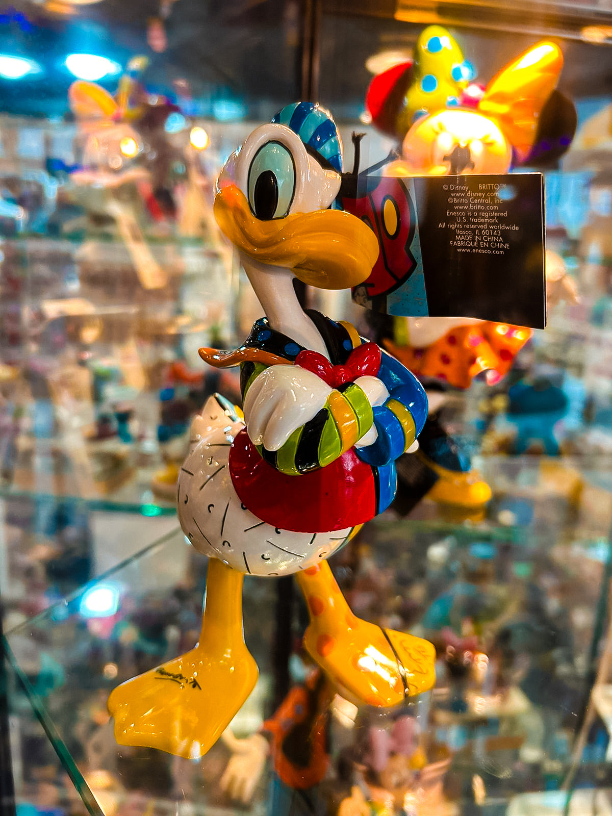 Estátua Donald Disney