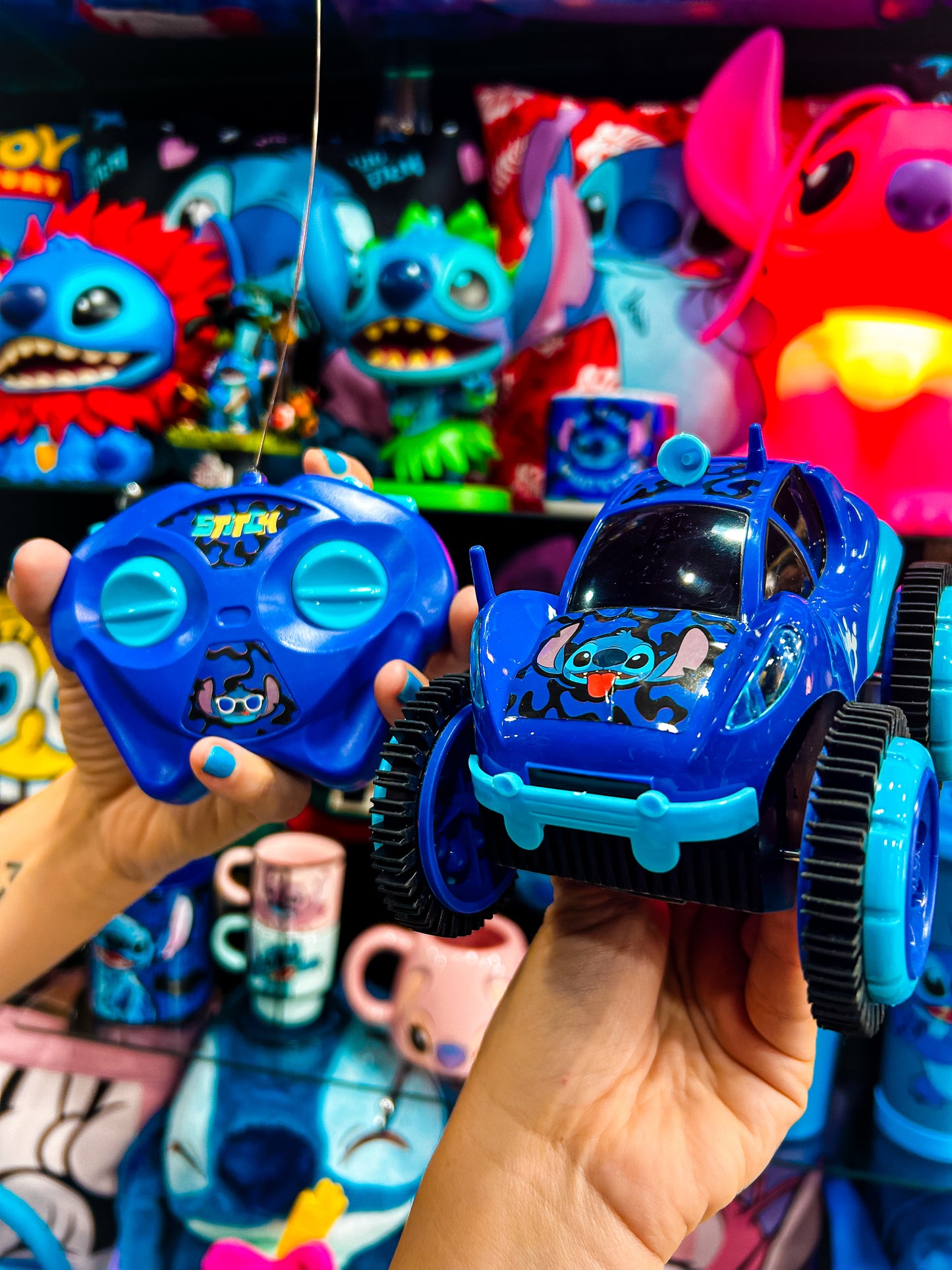 Carrinho de controle remoto Stitch
