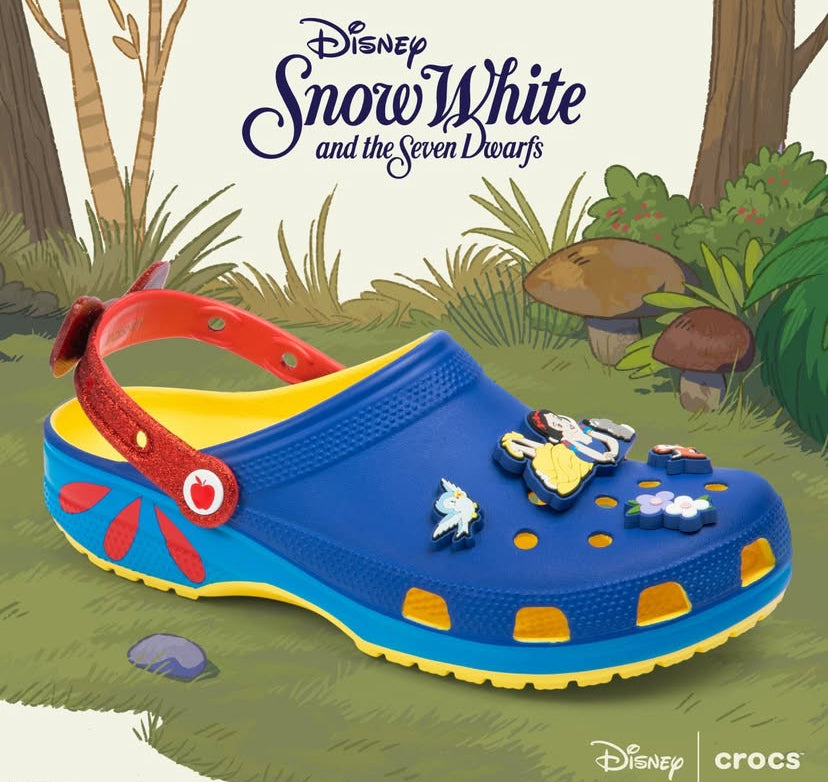 Crocs branca de neve
