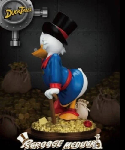 Estátua Tio patinhas Orlando