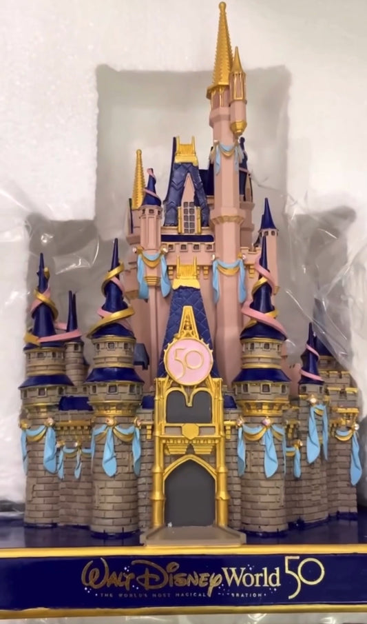 Estátua Castelo Disney