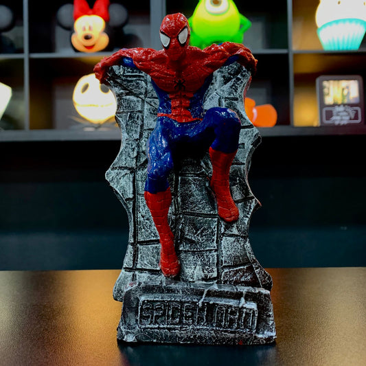 Boneco homem aranha