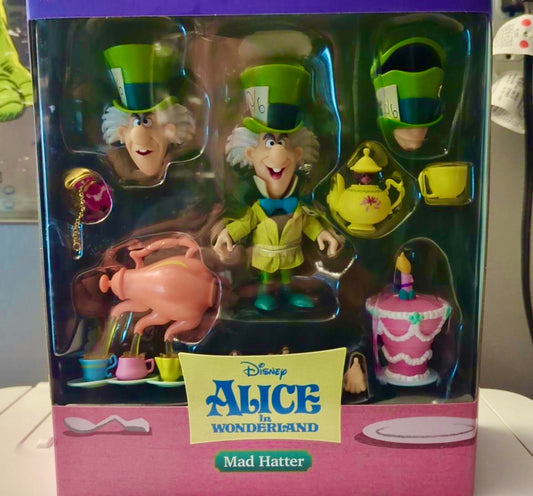 Boneco chapeleiro Alice